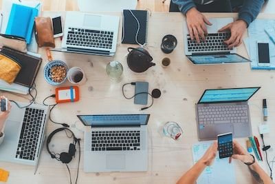 Comment synchroniser plusieurs ordinateurs avec Outlook ?