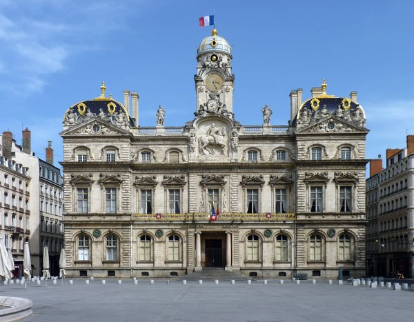 Article 1Quels sont les enjeux et les bénéfices d’une gestion de la relation citoyen ?